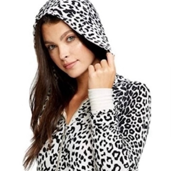 Chaser Tops - CHASER Hooded Sweatshirt Snow Leopard Cheetah Animal Print Hoodie Sz L/Large